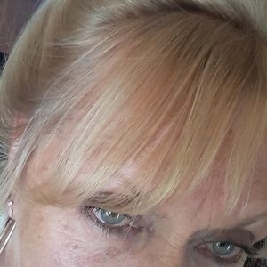 Meet your Posher, Caryn